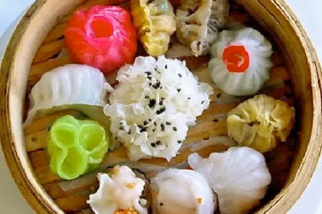 a bowl of food on a plate
